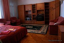 квартира посуточно Киев ул. М.Житомирская 5